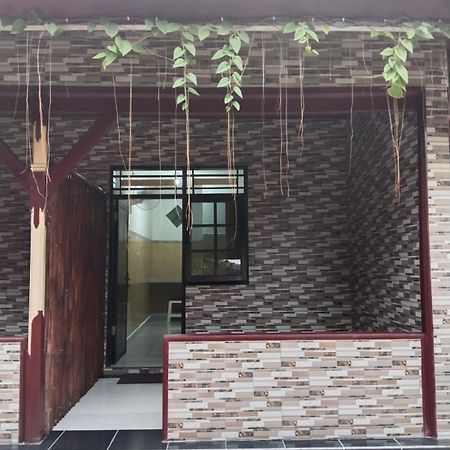 Hotel Lestari Gilimanuk Kültér fotó