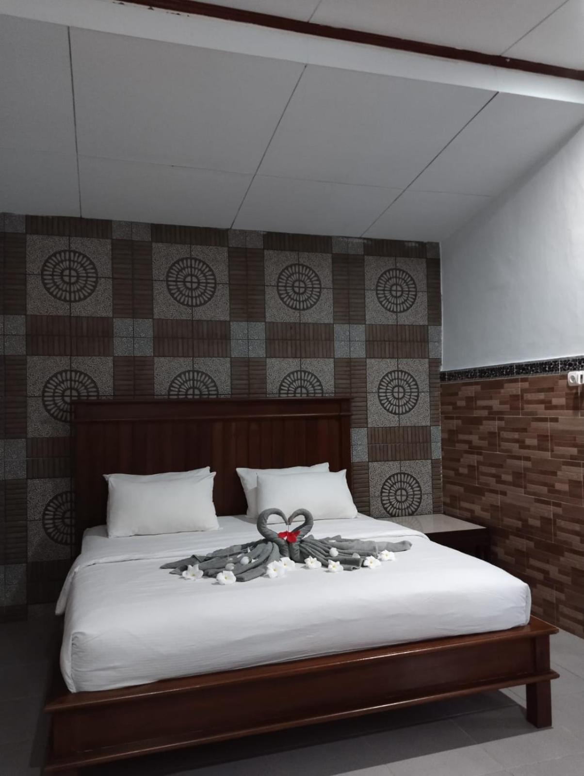 Hotel Lestari Gilimanuk Kültér fotó