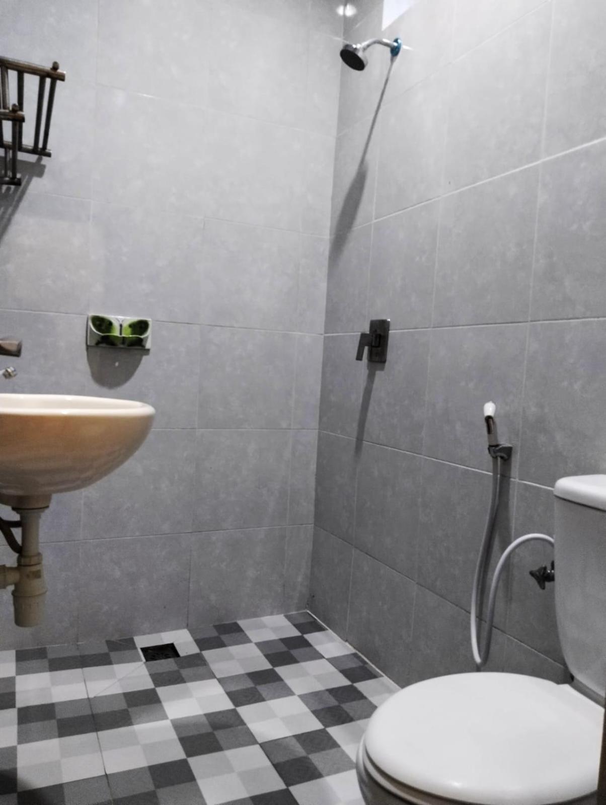 Hotel Lestari Gilimanuk Kültér fotó