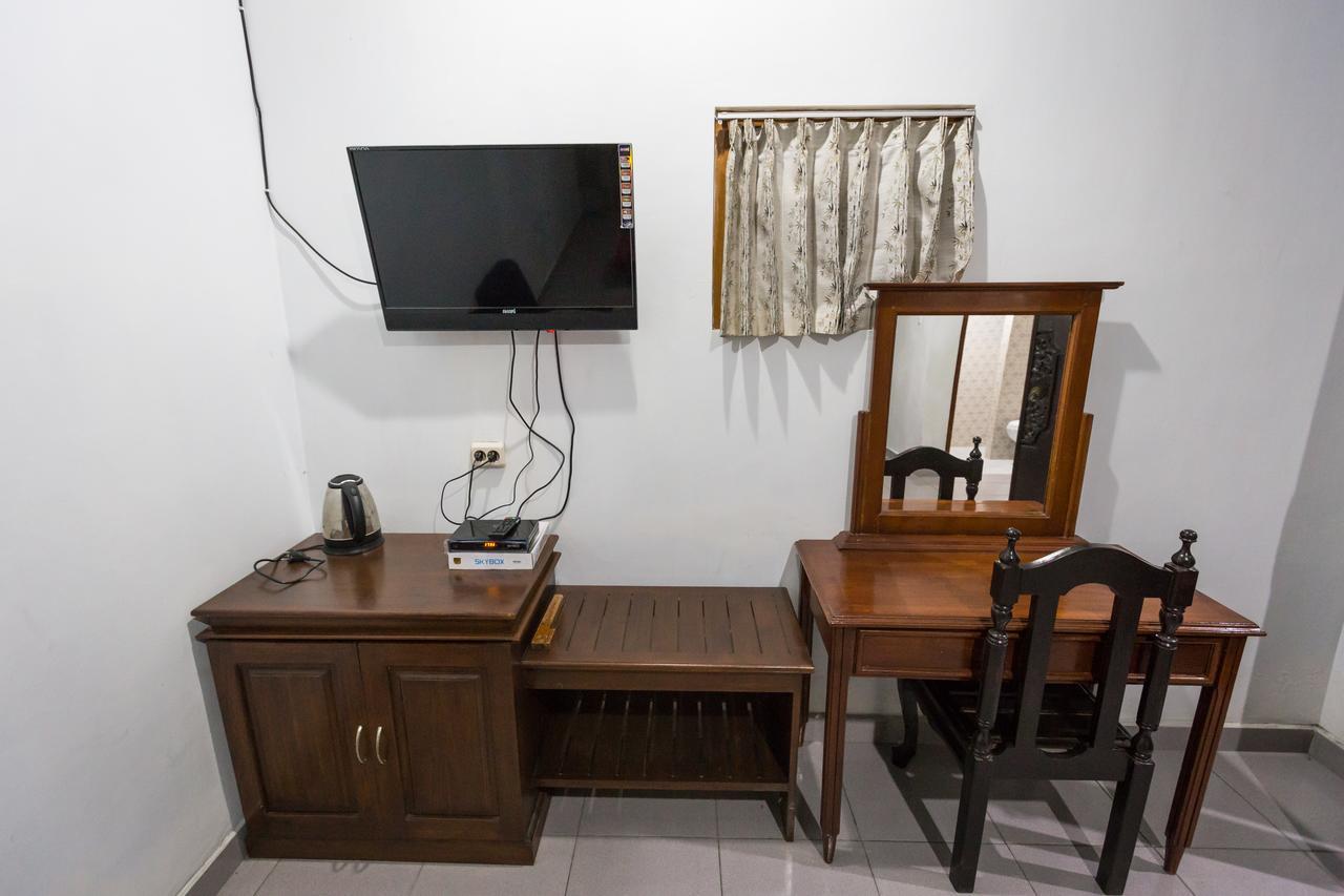 Hotel Lestari Gilimanuk Kültér fotó